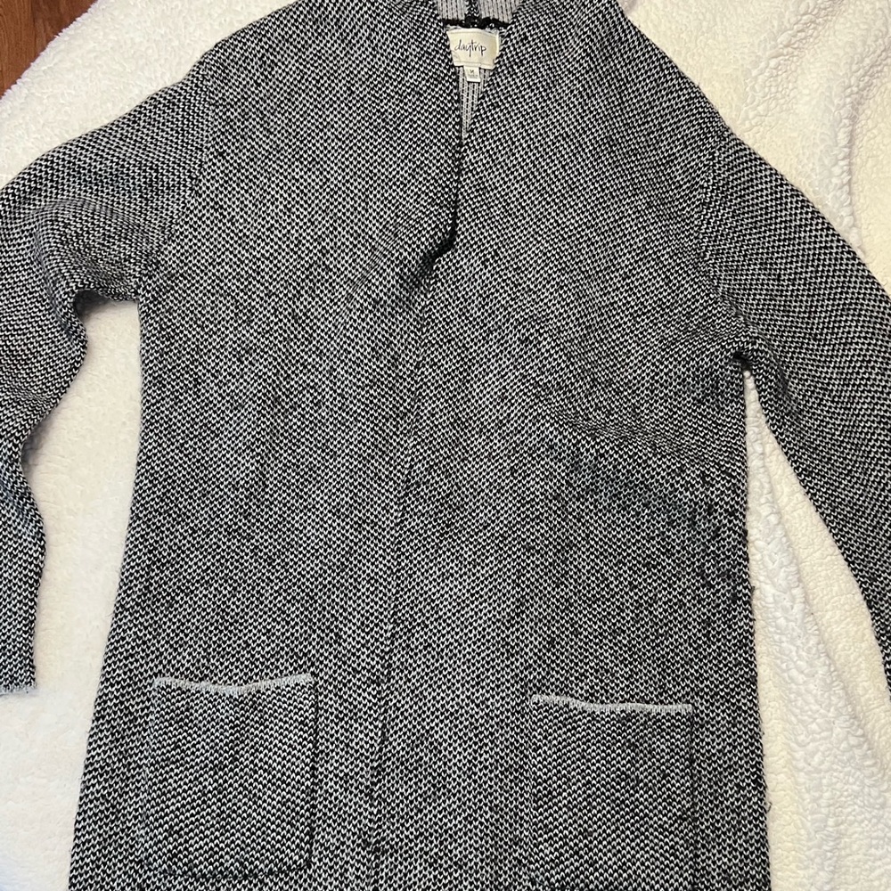 Daytrip cardigan by the buckle.